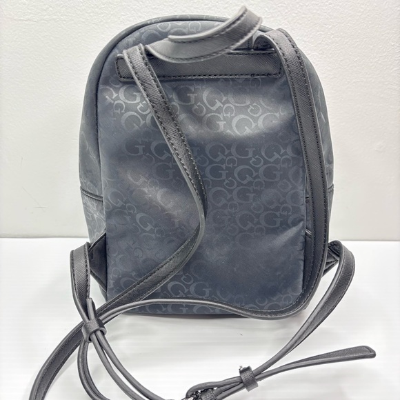 Guess Small Logo Backpack - Picture 5 of 9